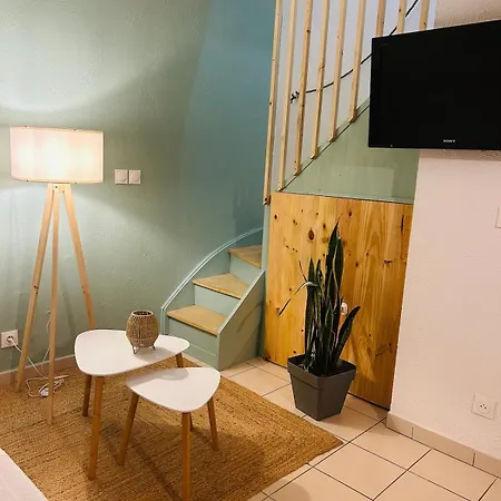 Dom wakacyjny Marina Renovee Et Climatisee, Wifi, Vue Sur Etang